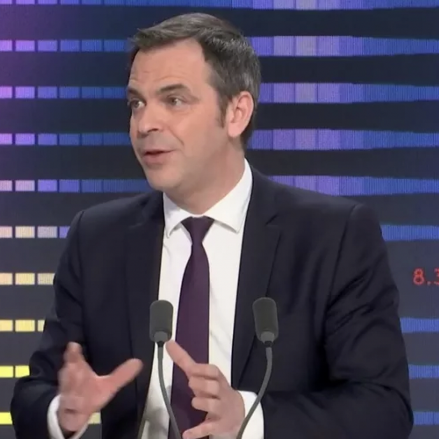 Covid-19 : « Entre 1 000 et 2 000 patients en réanimation » avant de pouvoir enlever le masque en intérieur, dit Olivier Véran