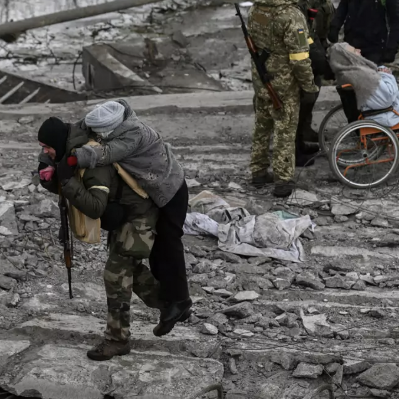 Guerre en Ukraine: Cessez-le-feu locaux pour les couloirs humanitaires ce mardi, l&rsquo;armée russe avance vers Kiev
