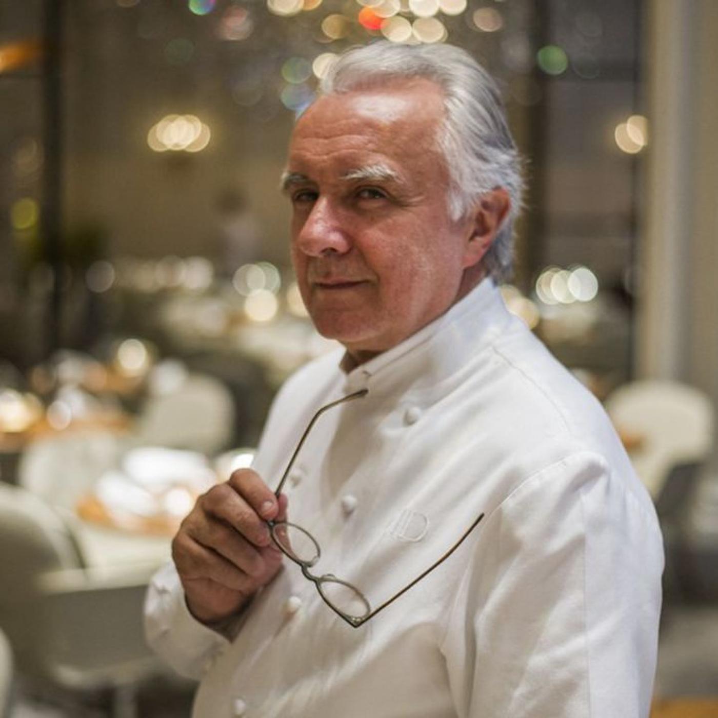 Le chef cuisinier étoilé Alain Ducasse va ouvrir une boutique de chocolat à Cap 3000