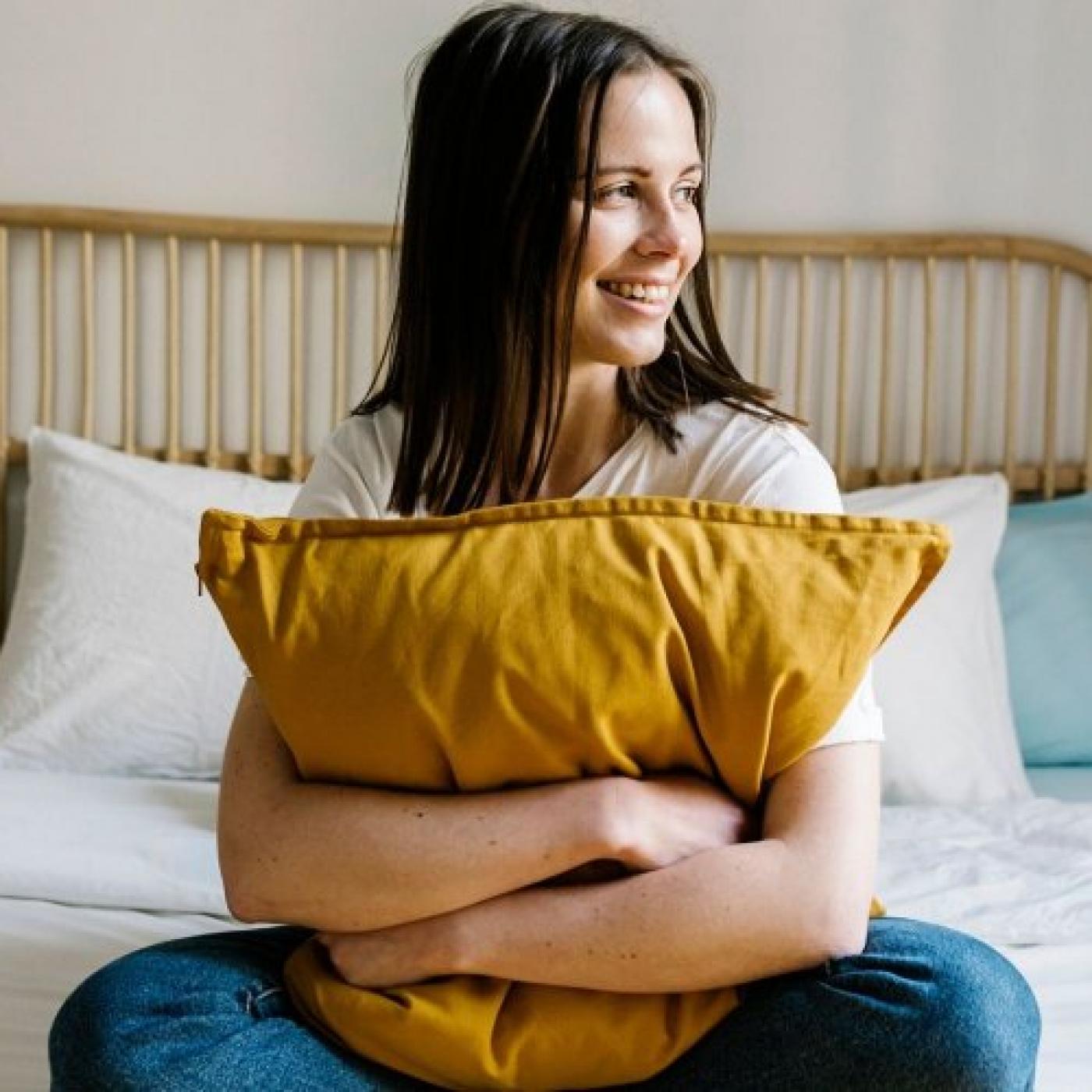 Le Journal des Bonnes Nouvelles : Faire un câlin à une coussin respirant permettrait de réduire l&rsquo;anxiété