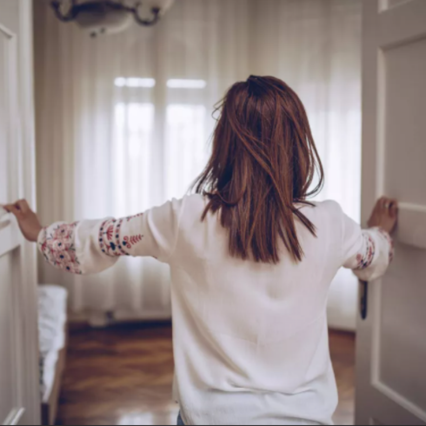 Le Dico des Rêves : Que signifie rêver d&rsquo;une nouvelle pièce dans son appartement ?