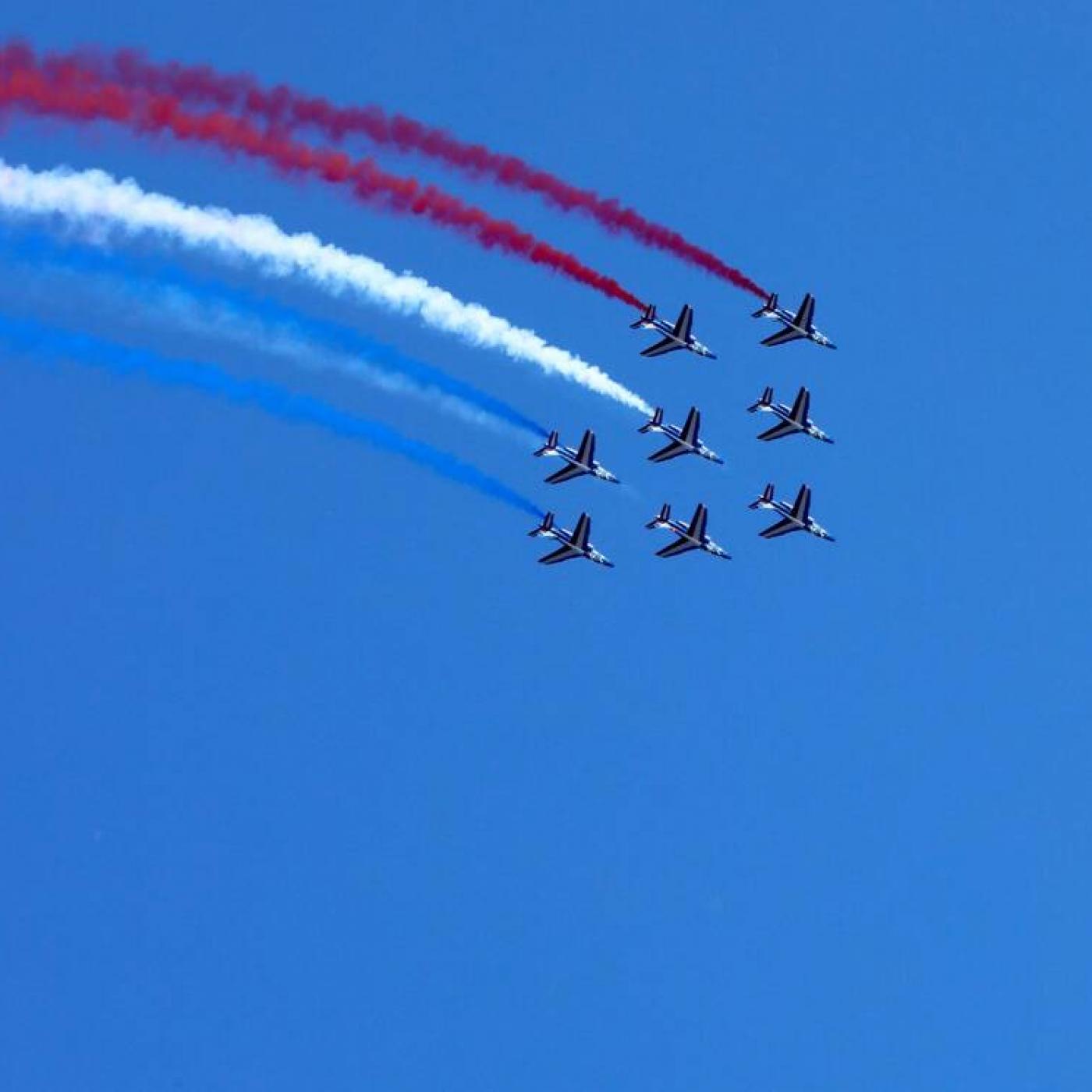 Cet après-midi les Alpha jet de la patrouille de France survoleront Cannes